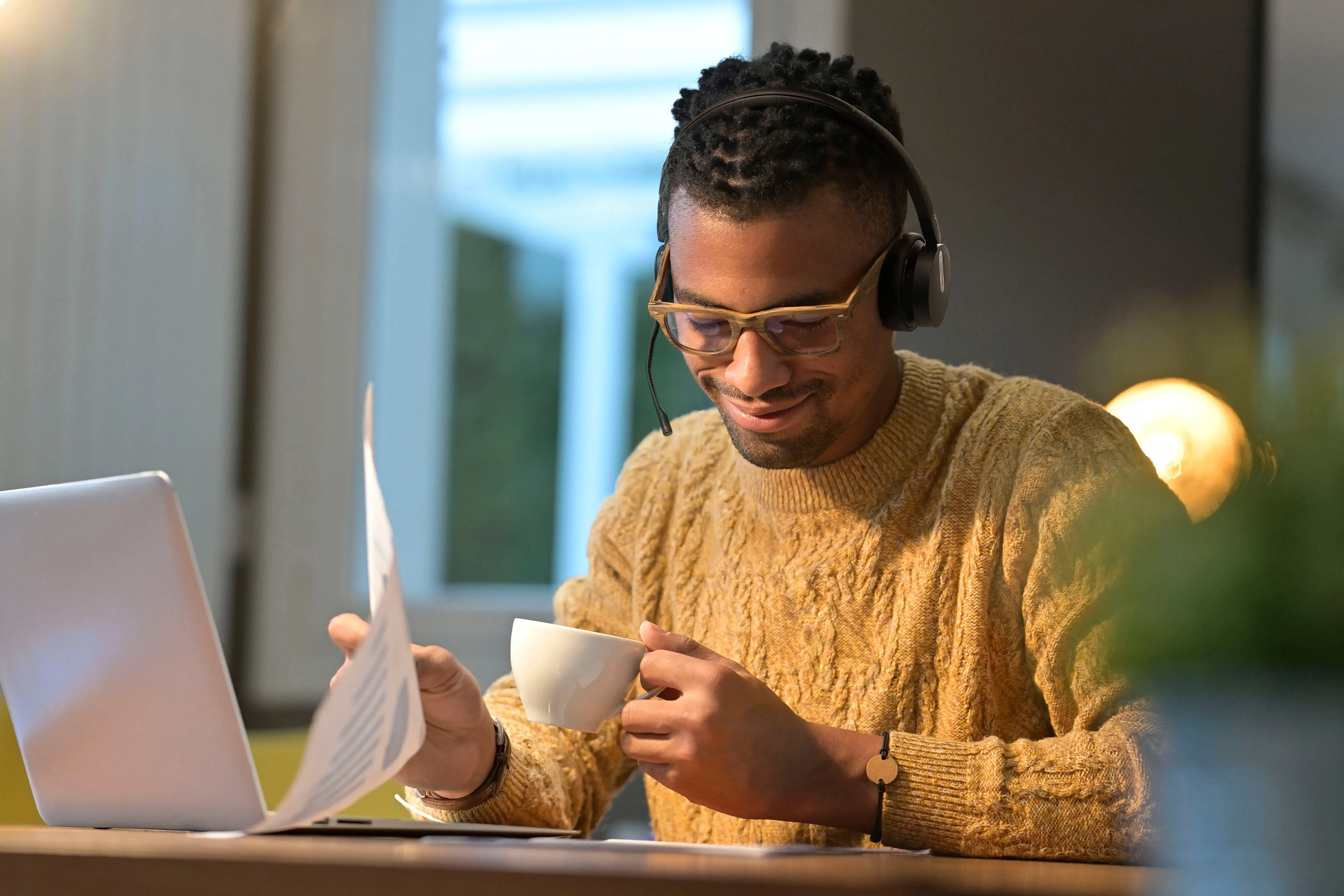 Professionnel concentré avec casque isolant Yealink BH70 Dual